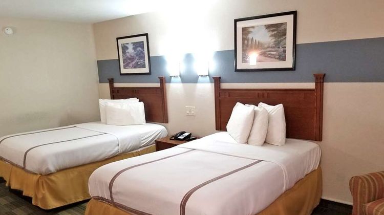 Americas Best Value Inn - Marshall Room