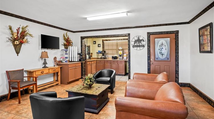 Americas Best Value Midlothian Lobby