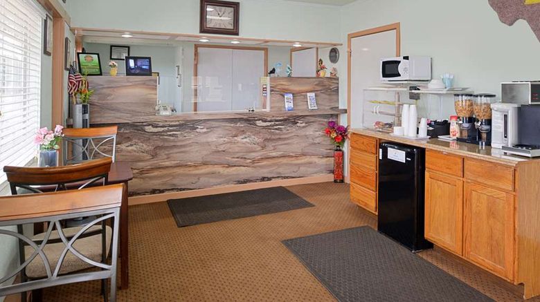 <b>Americas Best Value Inn Lobby</b>. Images powered by <a href="https://iceportal.shijigroup.com/" title="IcePortal" target="_blank">IcePortal</a>.