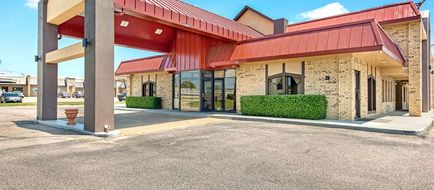 Americas Best Value Inn Paris Exterior