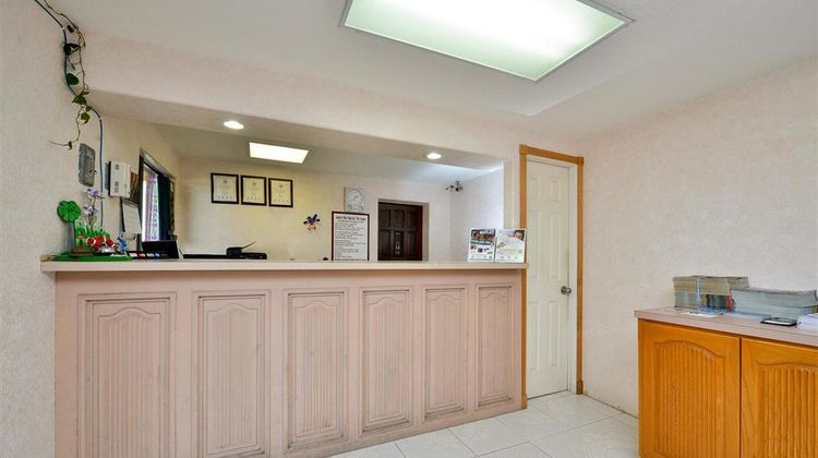 Americas Best Value Inn Port Aransas Lobby