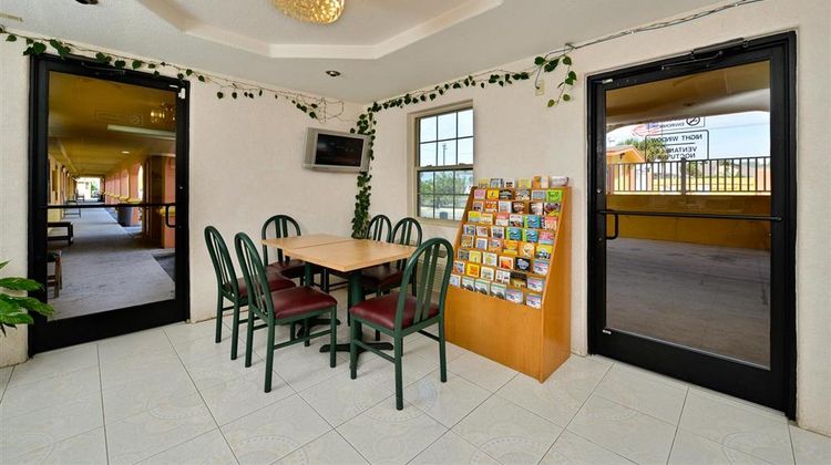 Americas Best Value Inn Port Aransas Lobby
