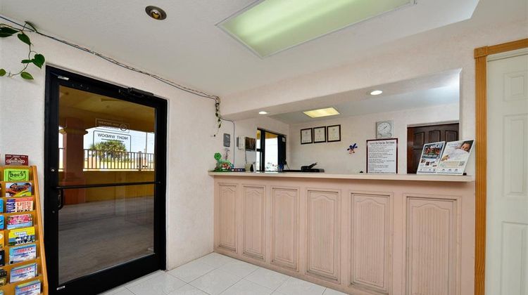 Americas Best Value Inn Port Aransas Lobby