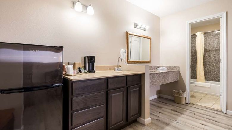 <b>Americas Best Value Inn Refugio Room</b>. Images powered by <a href="https://iceportal.shijigroup.com/" title="IcePortal" target="_blank">IcePortal</a>.