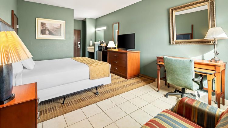 Americas Best Value Inn Somerville Room