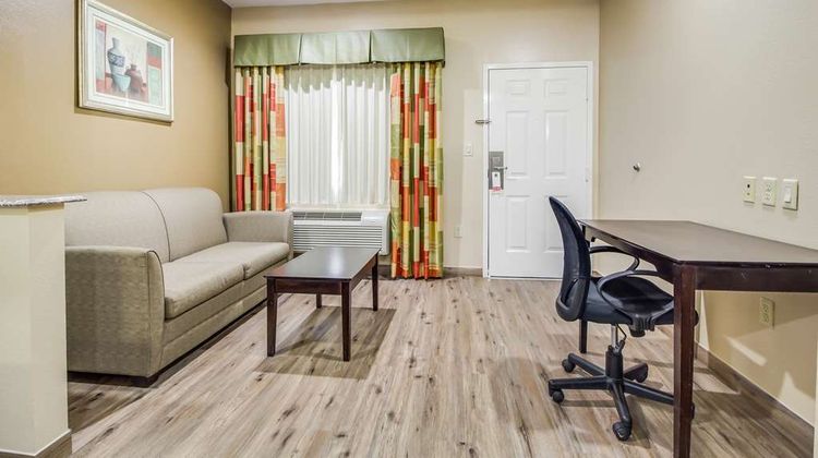 Americas Best Value Inn Tomball Room