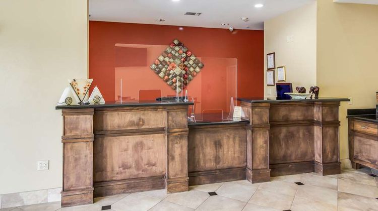 Americas Best Value Inn Tomball Lobby