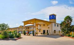 Americas Best Value Inn & Suites-Waller