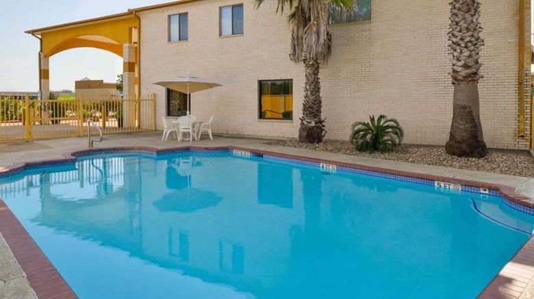 <b>Americas Best Value Inn & Suites-Waller Pool</b>. Images powered by <a href="https://iceportal.shijigroup.com/" title="IcePortal" target="_blank">IcePortal</a>.