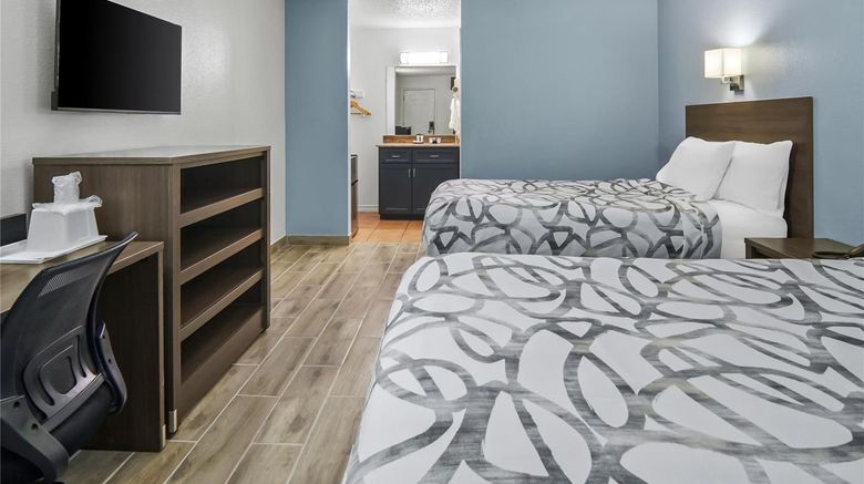 <b>Americas Best Value Inn Room</b>. Images powered by <a href="https://iceportal.shijigroup.com/" title="IcePortal" target="_blank">IcePortal</a>.