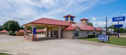Americas Best Value Inn Exterior