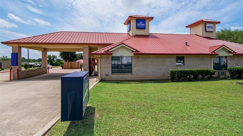 <b>Americas Best Value Inn Exterior</b>. Images powered by <a href="https://iceportal.shijigroup.com/" title="IcePortal" target="_blank">IcePortal</a>.