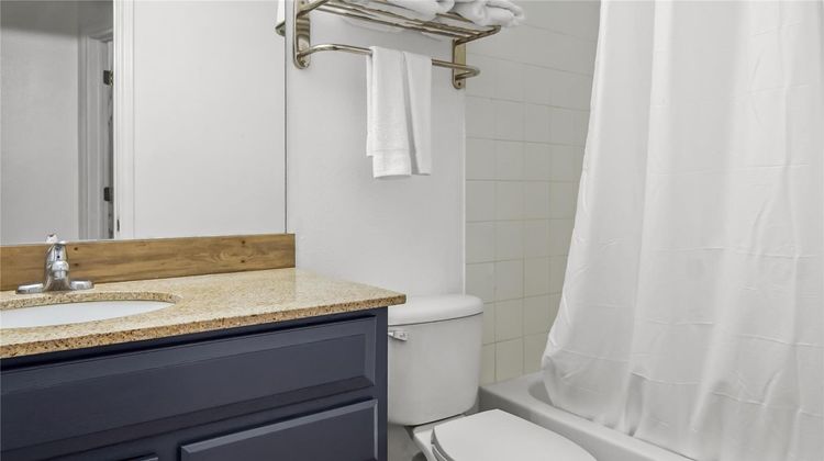 Americas Best Value Inn Room