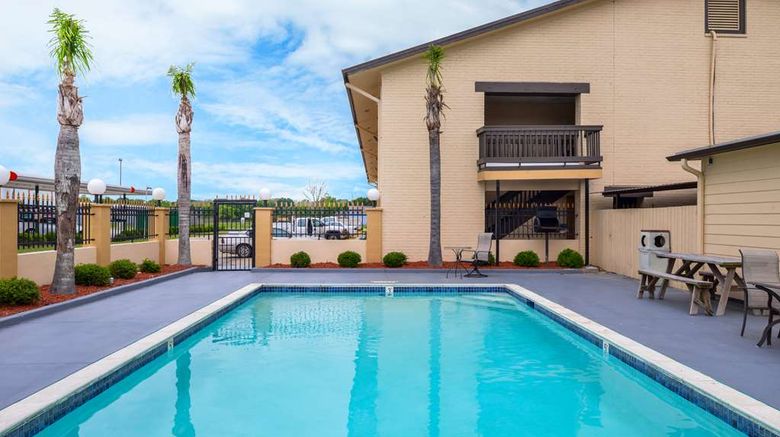 <b>Americas Best Value Inn Pool</b>. Images powered by <a href="https://iceportal.shijigroup.com/" title="IcePortal" target="_blank">IcePortal</a>.