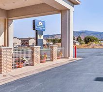 Americas Best Value Inn Exterior