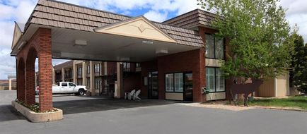 Americas Best Value Inn Exterior