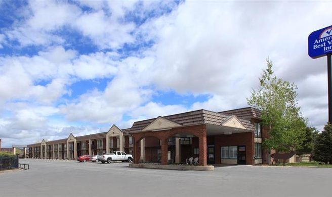 Americas Best Value Inn Exterior