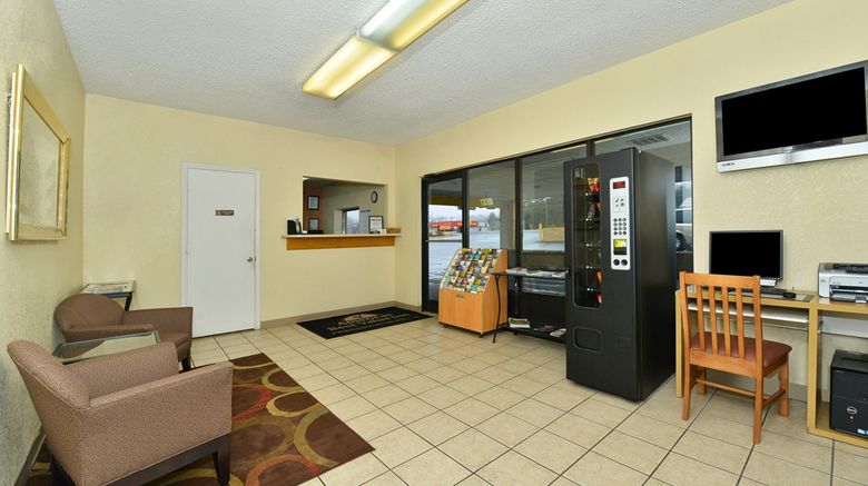 <b>Americas Best Value Inn-Fredericksburg N Lobby</b>. Images powered by <a href="https://iceportal.shijigroup.com/" title="IcePortal" target="_blank">IcePortal</a>.