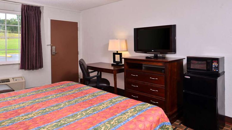 <b>Americas Best Value Inn Richmond South Room</b>. Images powered by <a href="https://iceportal.shijigroup.com/" title="IcePortal" target="_blank">IcePortal</a>.