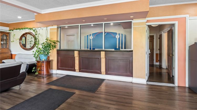 Americas Best Value Inn Richmond South Lobby