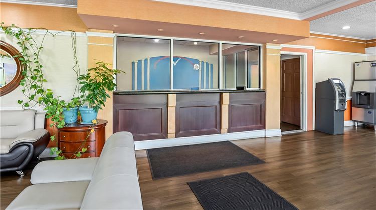 Americas Best Value Inn Richmond South Lobby