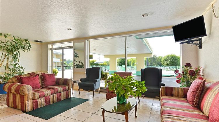 Americas Best Value Inn Lobby