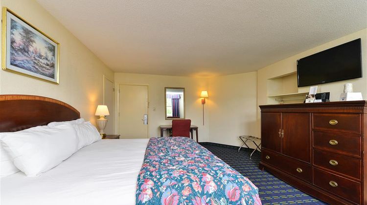 Americas Best Value Inn Room