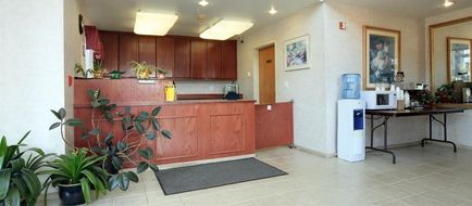 Americas Best Value Inn Edmonds Lobby