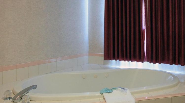 Americas Best Value Inn Edmonds Spa