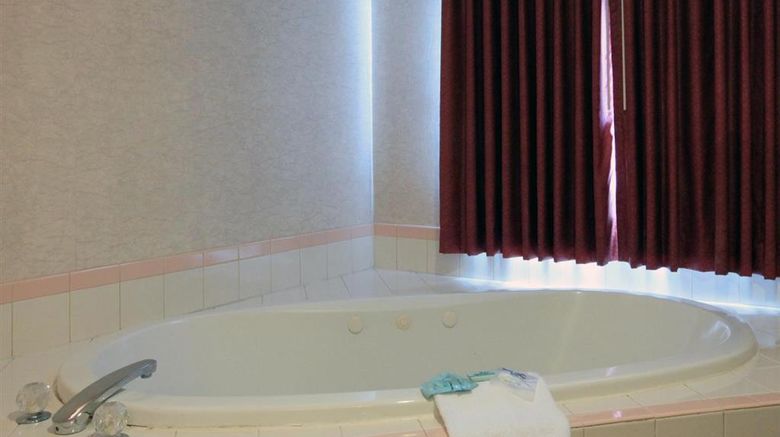 <b>Americas Best Value Inn Edmonds Spa</b>. Images powered by <a href="https://iceportal.shijigroup.com/" title="IcePortal" target="_blank">IcePortal</a>.