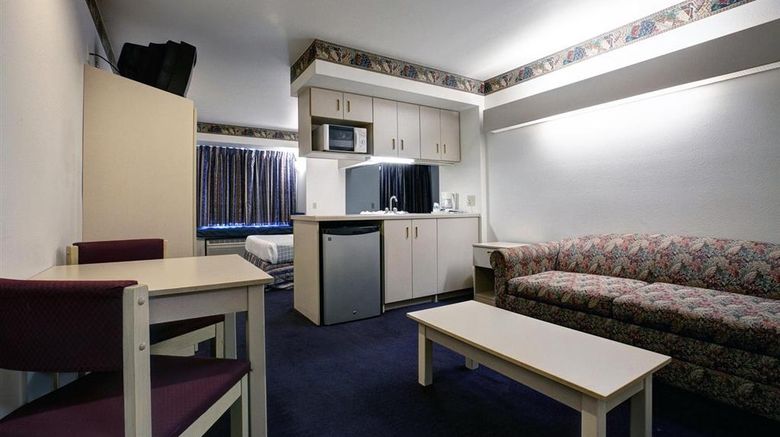 <b>Americas Best Value Inn & Suites Suite</b>. Images powered by <a href="https://iceportal.shijigroup.com/" title="IcePortal" target="_blank">IcePortal</a>.