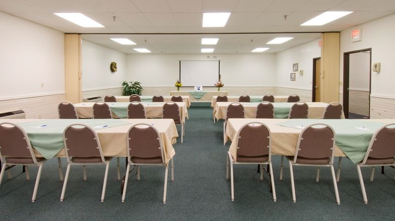 <b>Americas Best Value Inn Meeting</b>. Images powered by <a href="https://iceportal.shijigroup.com/" title="IcePortal" target="_blank">IcePortal</a>.