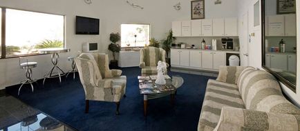 Americas Best Value Platinum Inn & Stes Lobby