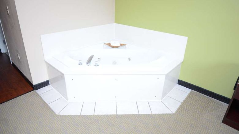 <b>Jameson Inn Hazlehurst Room</b>. Images powered by <a href="https://iceportal.shijigroup.com/" title="IcePortal" target="_blank">IcePortal</a>.