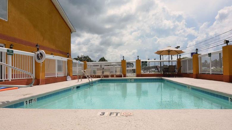 <b>Jameson Inn Hazlehurst Pool</b>. Images powered by <a href="https://iceportal.shijigroup.com/" title="IcePortal" target="_blank">IcePortal</a>.