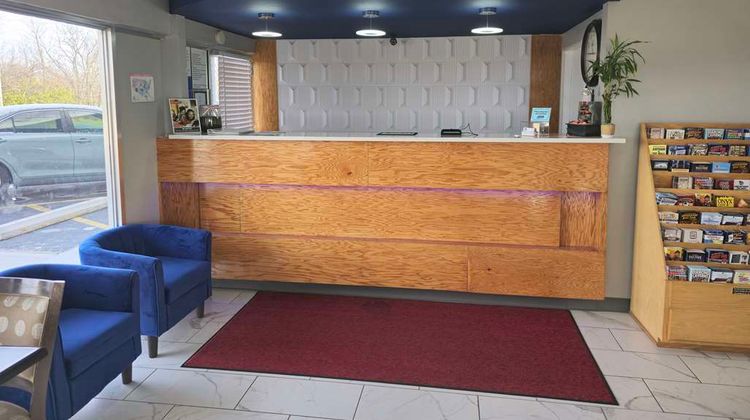 Americas Best Value Inn Elizabethtown Lobby