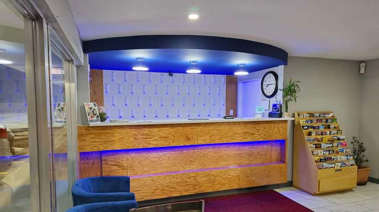 Americas Best Value Inn Elizabethtown Lobby