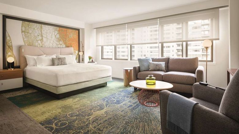 <b>The Gardens Sonesta ES Suites New York Suite</b>. Images powered by <a href="https://iceportal.shijigroup.com/" title="IcePortal" target="_blank">IcePortal</a>.