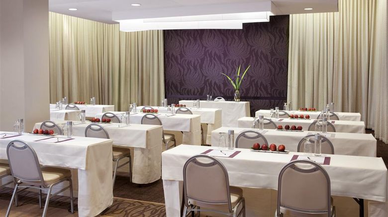<b>The Shelburne Sonesta New York Meeting</b>. Images powered by <a href="https://iceportal.shijigroup.com/" title="IcePortal" target="_blank">IcePortal</a>.