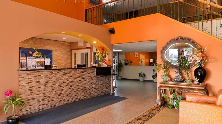 <b>Americas Best Value Inn & Suites Madera Lobby</b>. Images powered by <a href="https://iceportal.shijigroup.com/" title="IcePortal" target="_blank">IcePortal</a>.