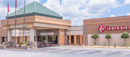 Ramada Macon Exterior