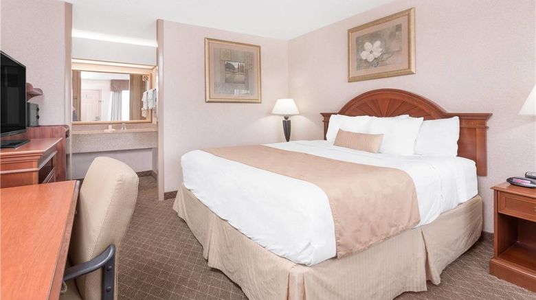 <b>Ramada Macon Room</b>. Images powered by <a href="https://iceportal.shijigroup.com/" title="IcePortal" target="_blank">IcePortal</a>.