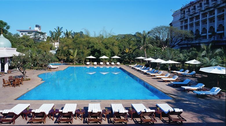 <b>The Leela Palace Bangalore Pool</b>. Images powered by <a href="https://iceportal.shijigroup.com/" title="IcePortal" target="_blank">IcePortal</a>.