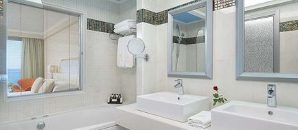 Atrium Platinum Spa & Convention Resort Room