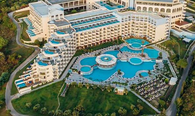 Atrium Platinum Spa & Convention Resort Exterior