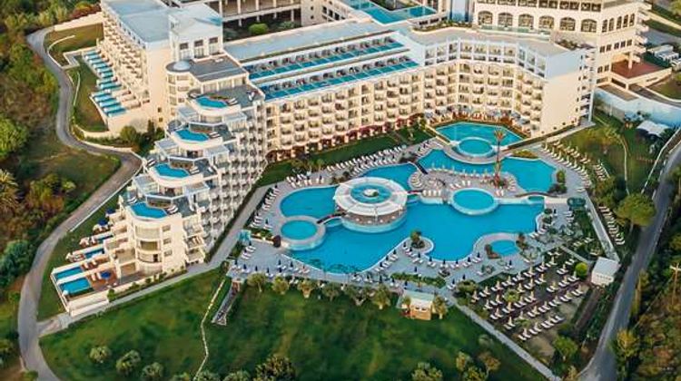 Atrium Platinum Spa & Convention Resort Exterior