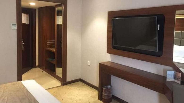 <b>Golden Tulip Hotel Al Khobar Room</b>. Images powered by <a href="https://iceportal.shijigroup.com/" title="IcePortal" target="_blank">IcePortal</a>.