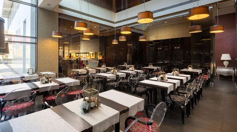 <b>Golden Tulip Ana Dome Restaurant</b>. Images powered by <a href="https://iceportal.shijigroup.com/" title="IcePortal" target="_blank">IcePortal</a>.