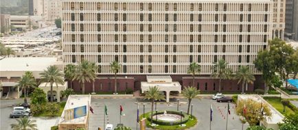 Golden Tulip Bahrain Exterior