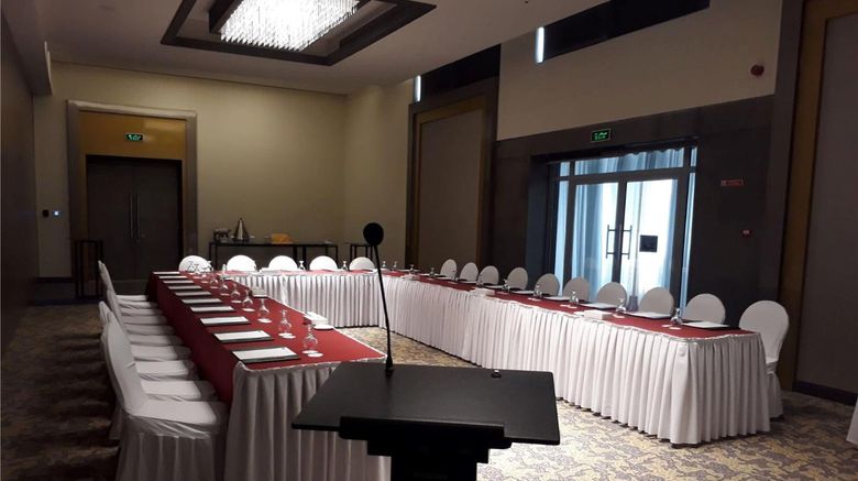 <b>Golden Tulip Bahrain Ballroom</b>. Images powered by <a href="https://iceportal.shijigroup.com/" title="IcePortal" target="_blank">IcePortal</a>.